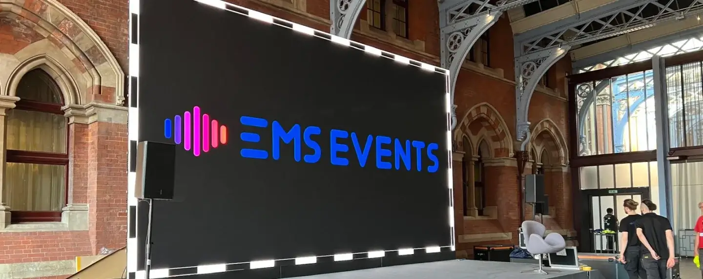 A Detailed Comparison Between Indoor and Outdoor LED Rentals