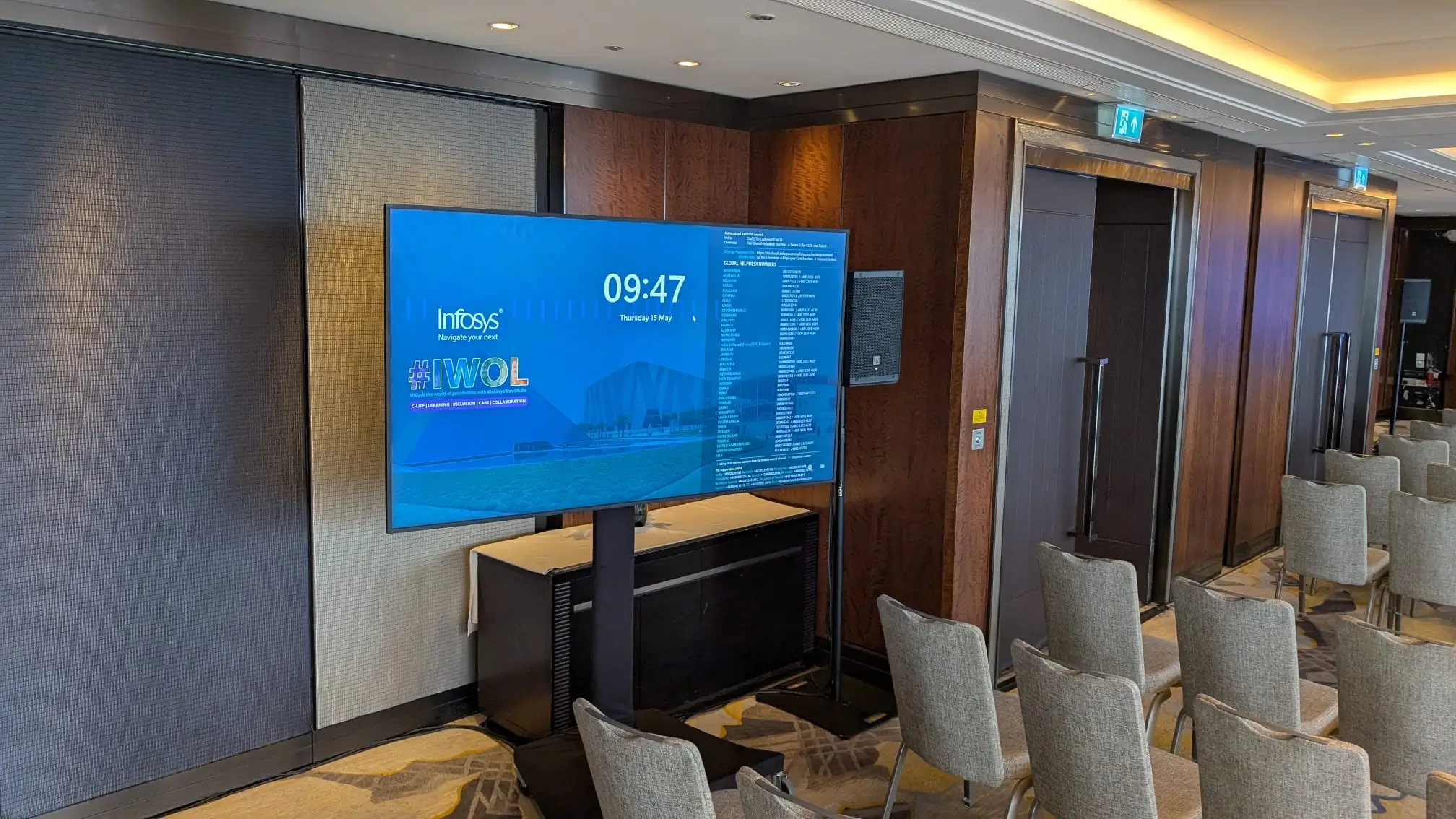Benefits of Renting an Led Screen to Promote Your Startup in London