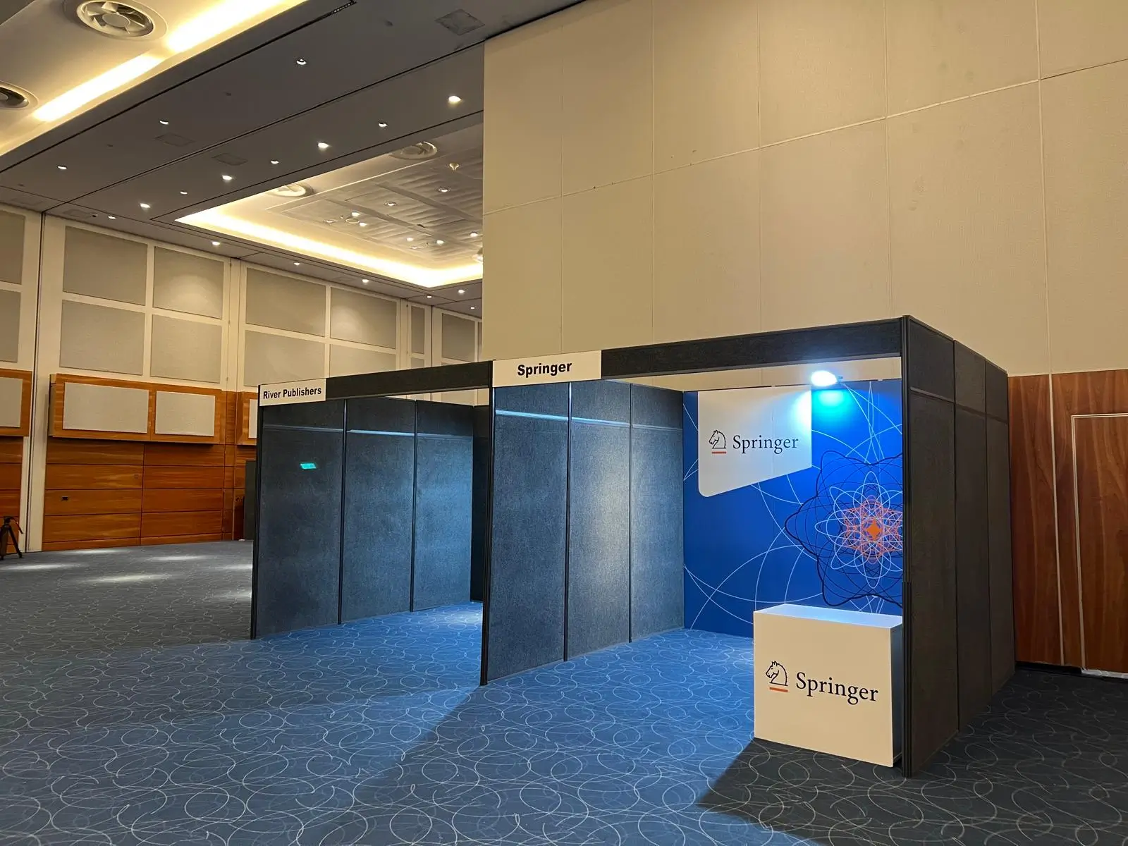 2025 Trade Show Booth Design Trend